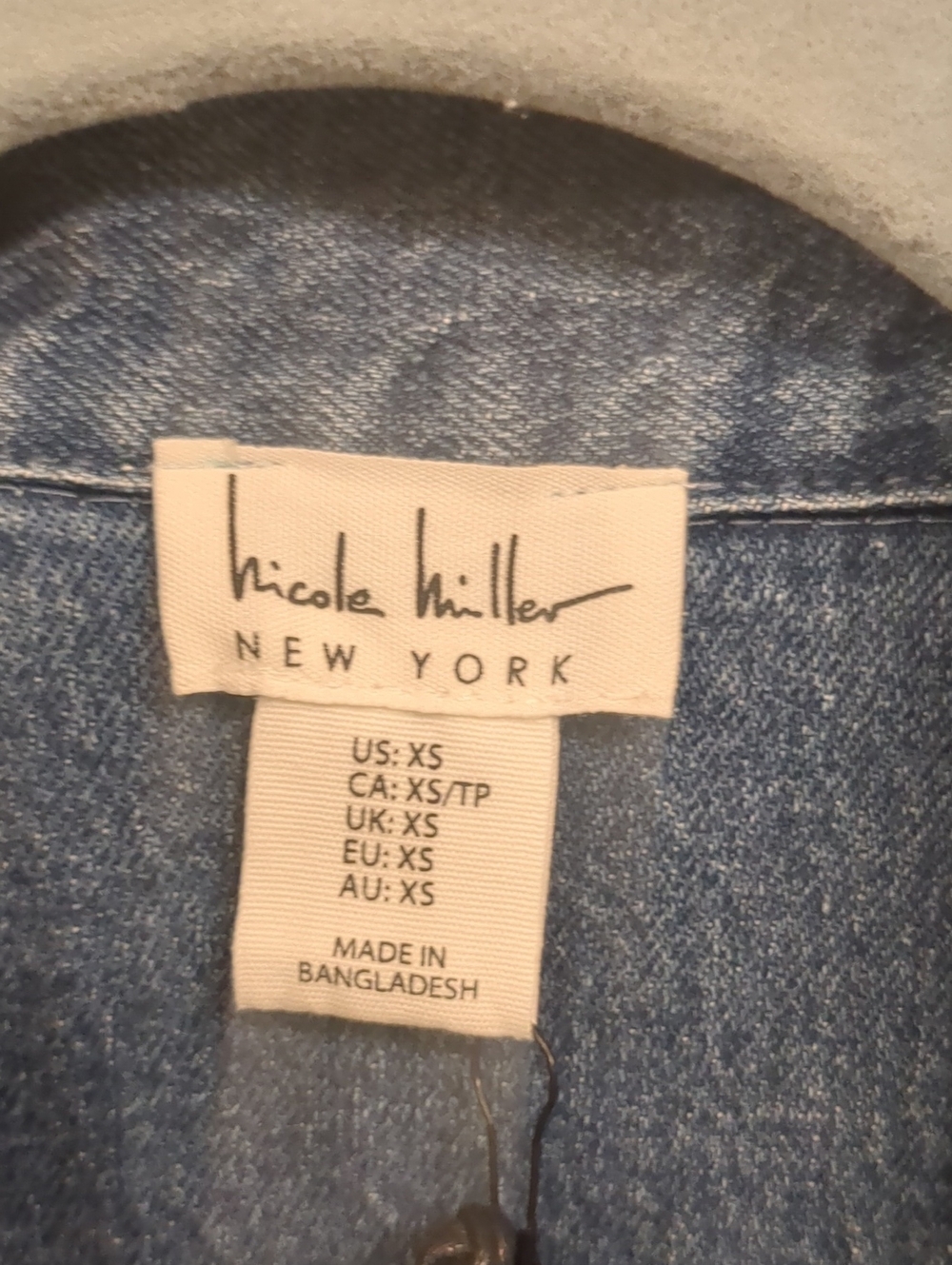 Cropped Jean Jacket - Picture 4 of 5